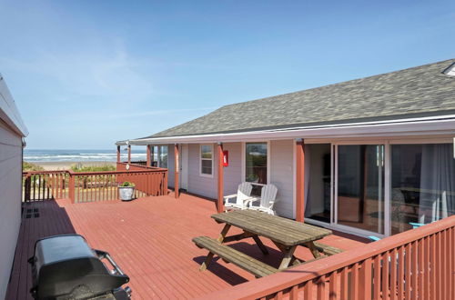 Photo 11 - Rockaway Beach Vacation Rental: Pets Welcome