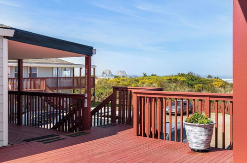 Photo 3 - Rockaway Beach Vacation Rental: Pets Welcome