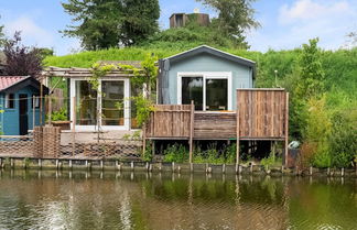 Photo 1 - Idyllic Holiday Home in Ooltgensplaat With Private Terrace