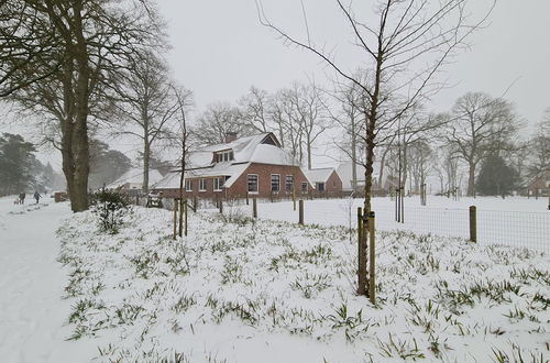 Photo 34 - Charming Holiday Home in Nijverdal with Hot Tub