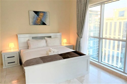 Photo 5 - Supreme 2bedroom With Balcony in Business Bay
