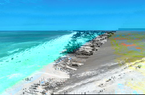 Photo 3 - Anna Maria Island Beach Happy-direct Beach Front-1br-1br