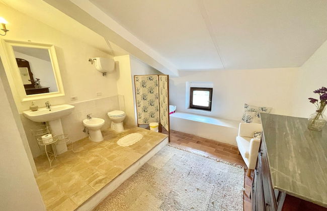 Adam House - Beautiful exc Pool - Sleeps 8 - Photo 50