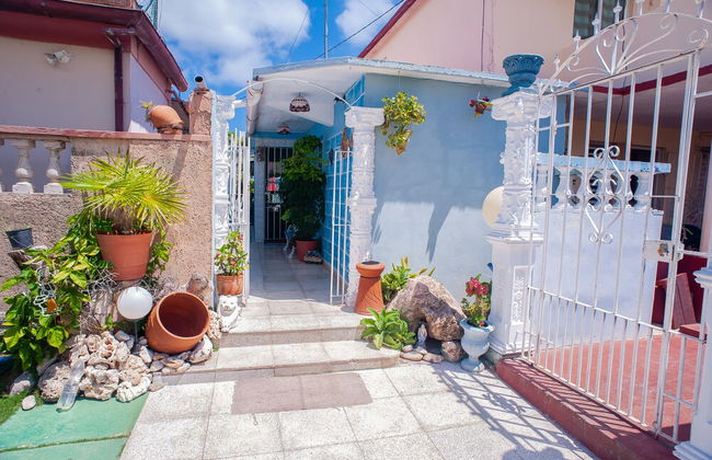 Delightful WIFI House 30m from the Beach - Foto 1