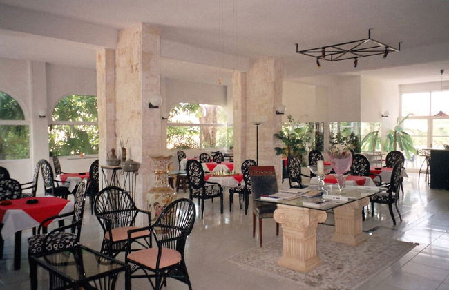 Villa George - Foto 1