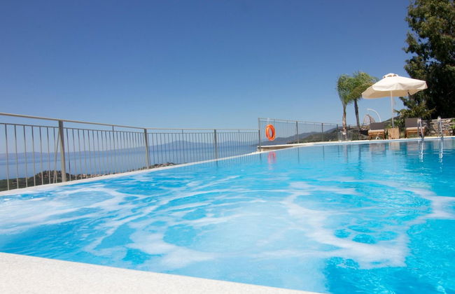 Elsa Villa by Elrin Villas Mani - Photo 19