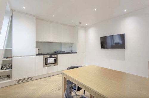 Foto 9 - Elegant 1 Bedroom Apartment in South Kensington