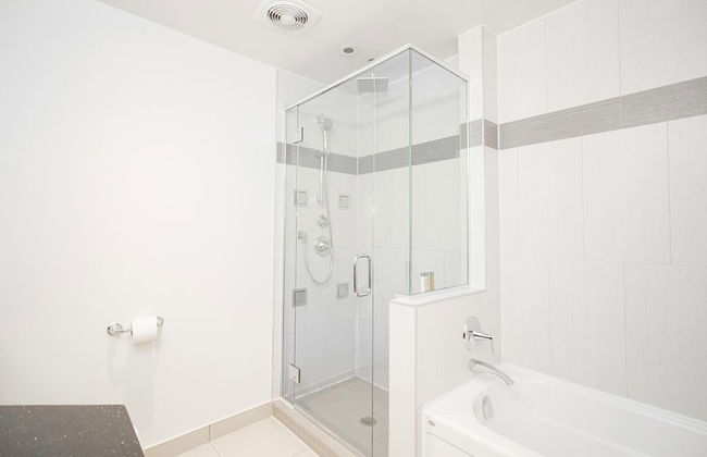 Luxurious 1bdrm Apartment With Parking and Wi-fi - Foto 2