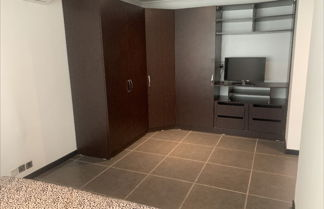 Photo 2 - Remarkable 2-bed Apartment in Accra