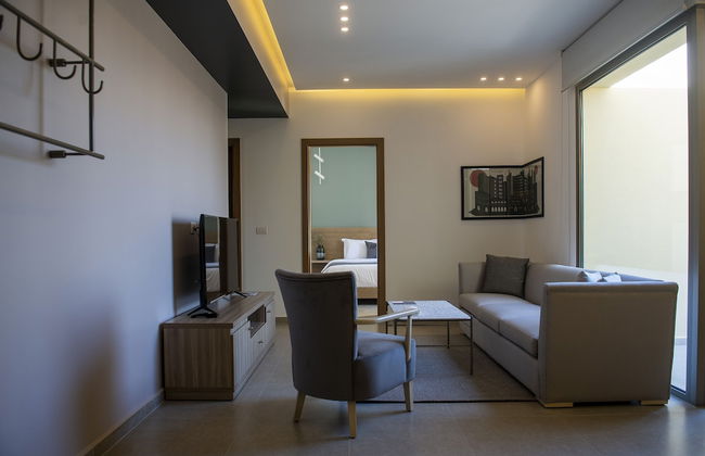 ZUR Studios & Suites - Foto 28