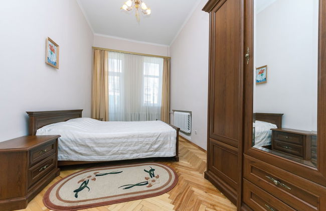 Alma Apartments - Photo 4