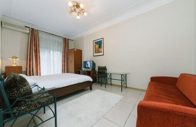 Alma Apartments - Photo 24