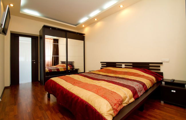 Alma Apartments - Photo 19