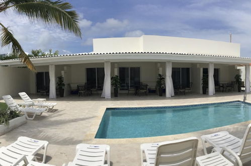 Photo 12 - Palm Beach Stunning Villa 13-beds 10-baths -26ppl