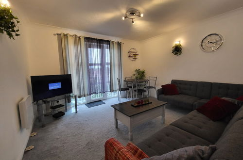 Foto 18 - Captivating 2-bed Apartment in Southend-on-sea