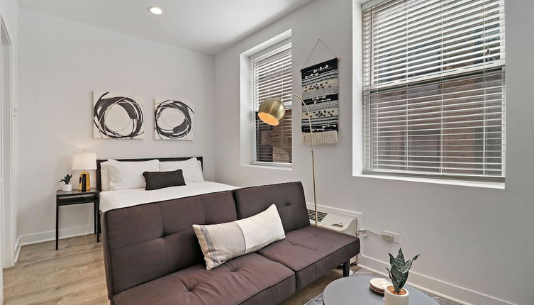 Photo 1 - Nice & Comfy Studio Apt in Uptown