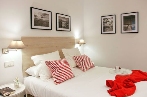 Photo 12 - Feelathome Madrid Suites Apartments