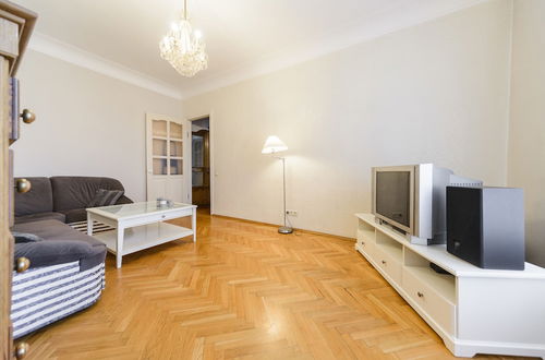 Photo 9 - Apartment near Olympic Stadium