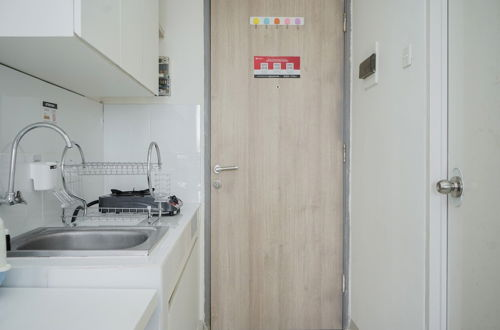 Foto 5 - Comfort And Warm Studio Room At Akasa Pure Living Bsd Apartment