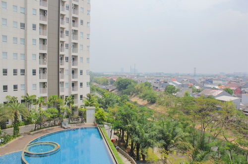 Photo 18 - Wonderful 1Br Apartment At Mustika Golf Residence