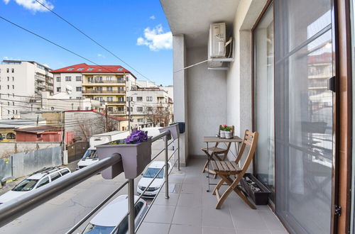 Photo 15 - Bohemian Apartment with balconies