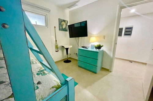 Foto 7 - 2 Bedroom At The Marbella Towers Beachfront