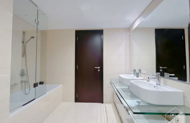Luxurious Loft with stunning views Dubai - Photo 15