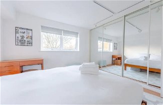 Foto 1 - Serene 1 Bedroom Flat Near Canary Wharf