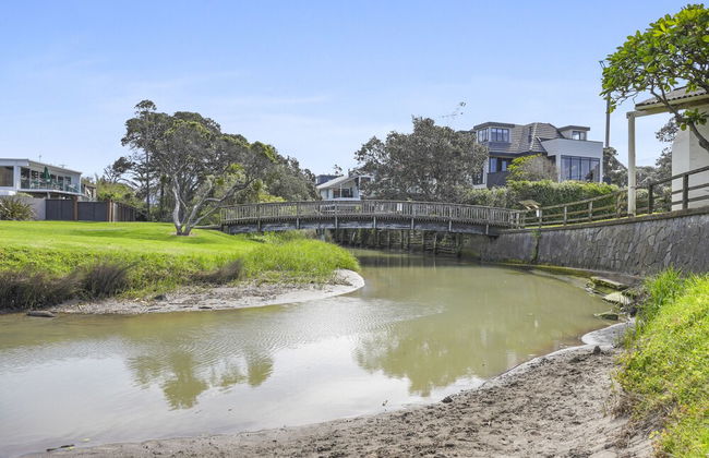 Dazzling Mairangi Bay Retreat Sea Views - Photo 46