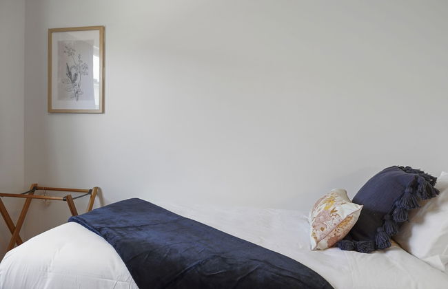 Dazzling Mairangi Bay Retreat Sea Views - Photo 9