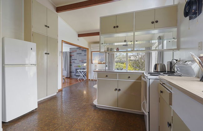 Dazzling Mairangi Bay Retreat Sea Views - Photo 20