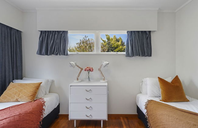 Dazzling Mairangi Bay Retreat Sea Views - Photo 13