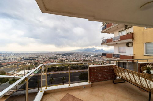 Foto 7 - Apartment With Panoramic City View in Kepez