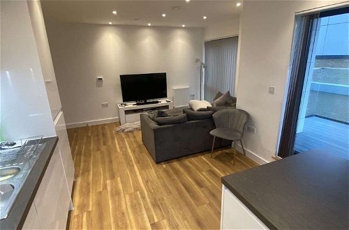 Photo 3 - 1BD Lovely & High End Apartment London