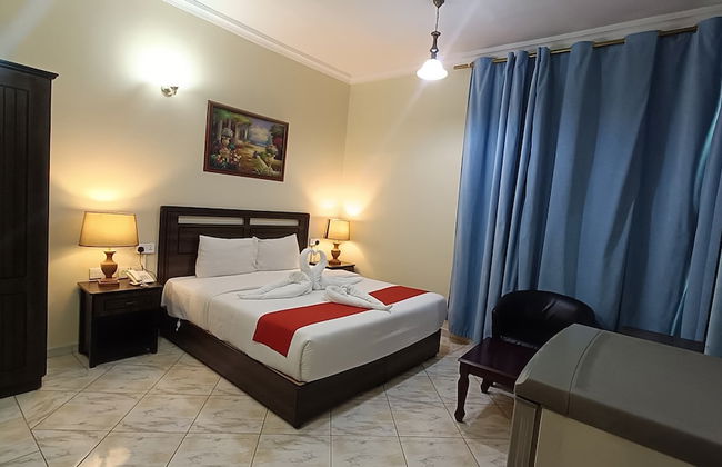RUWI BEACH HOTEL APARTMENTS - Photo 18