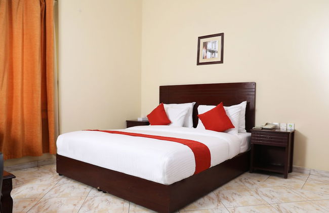 RUWI BEACH HOTEL APARTMENTS - Photo 10