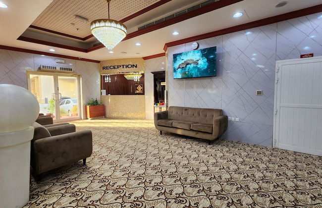 RUWI BEACH HOTEL APARTMENTS - Photo 5