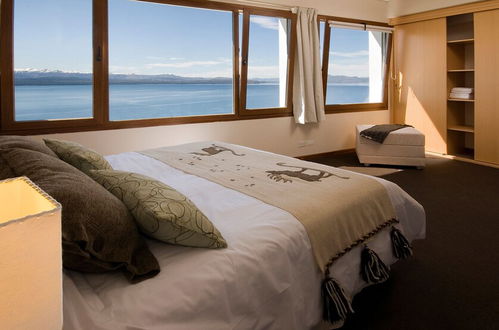 Photo 28 - Luxury Lake Views Apartments By Apartments Bariloche