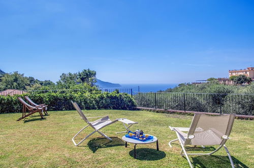 Foto 7 - The Lookout Exclusive Garden Villa With Capri Views