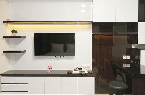 Foto 5 - Luxury Studio At Patraland Amarta Apartment