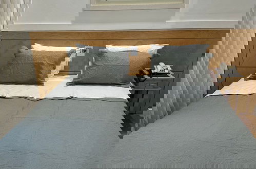 Foto 12 - Kazanoah - Universe Flat