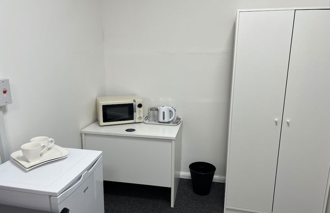 Double bed with attached Bath & Balcony - Foto 2