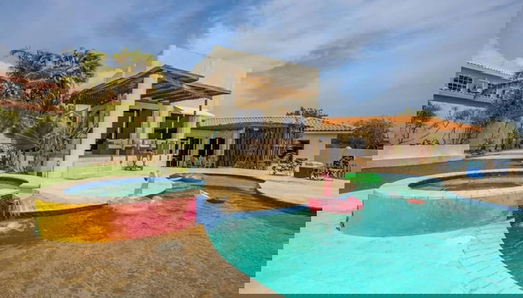 Foto 1 - 5BR Villa With Amazing Views Sauna Private Pool
