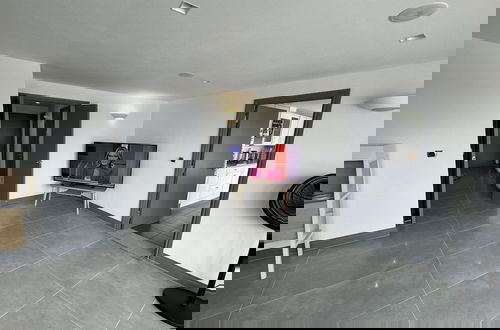 Foto 16 - Luxurious 3 Bedroom Penthouse in City Centre