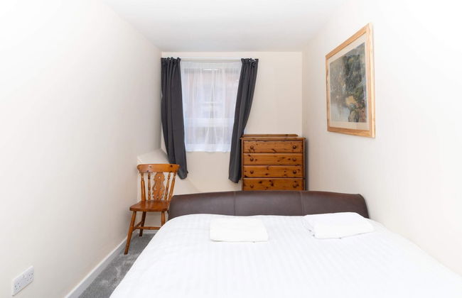 Brilliantly Located 2BD Flat Heart of Edinburgh! - Foto 1
