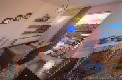 Photo 5 - Archer - Sea View Apartment