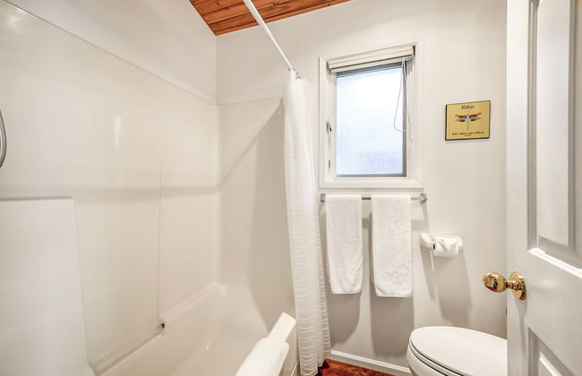 Beautiful Cozy Cabin on Lake Okanagan - Foto 13