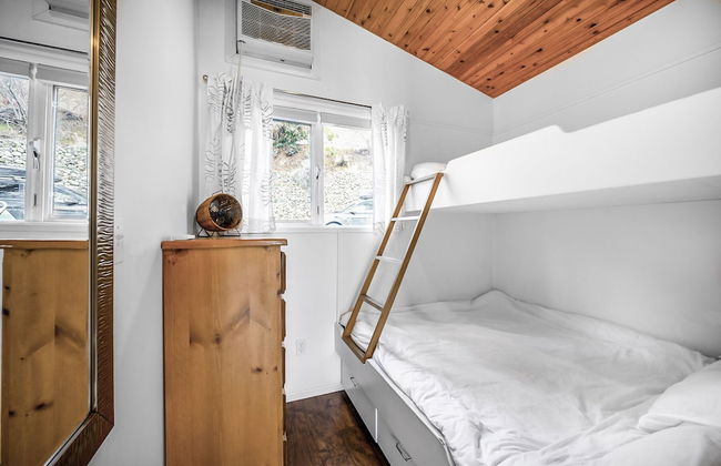 Beautiful Cozy Cabin on Lake Okanagan - Foto 12