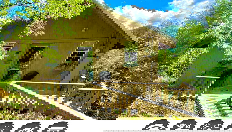 Foto 1 - Riverview 1 Bedroom Cabin by RedAwning