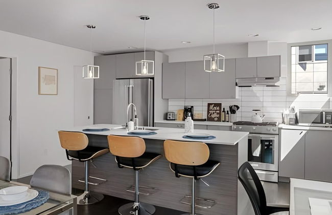 NEW 3BR Great Location Queen Anne W Rooftop - Photo 17